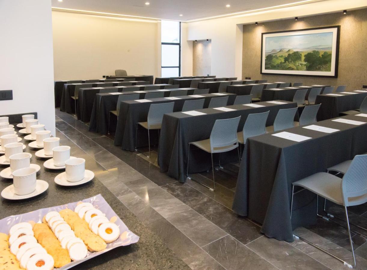 Gumont Guadalajara Lopez Mateos - Minerva Hotel Kültér fotó