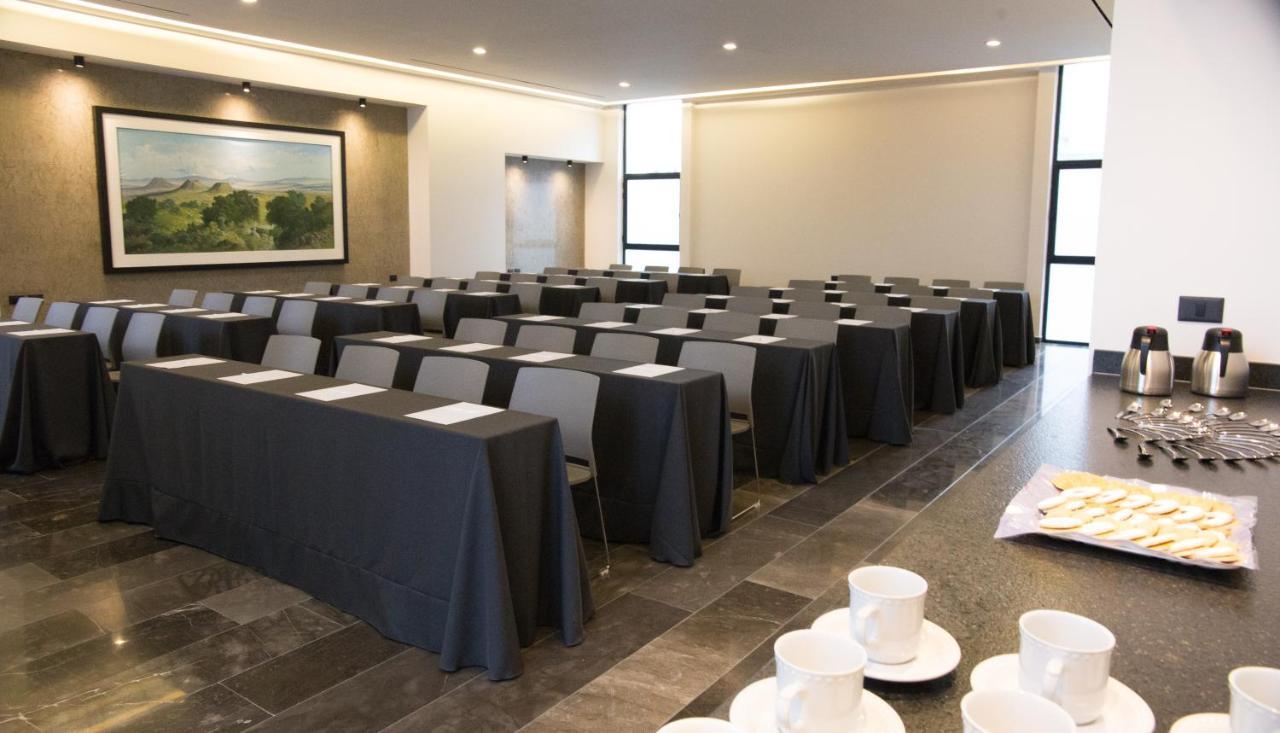 Gumont Guadalajara Lopez Mateos - Minerva Hotel Kültér fotó