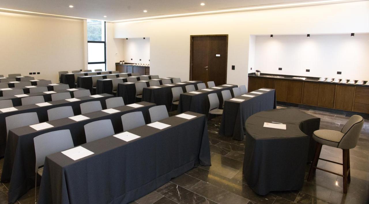 Gumont Guadalajara Lopez Mateos - Minerva Hotel Kültér fotó